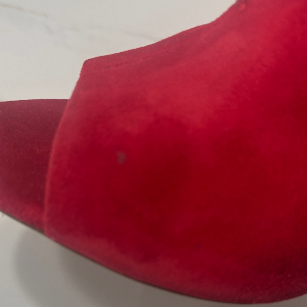 Elegant Red Suede Peep-Toe Heels - Picture 11 of 17